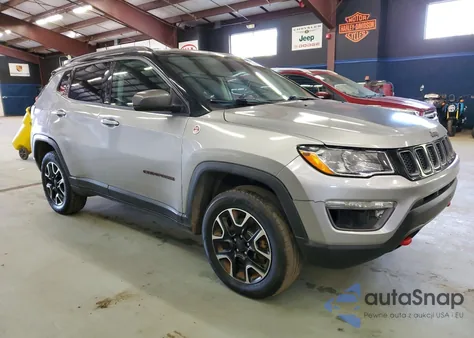 2020 Jeep Compass Trailhawk z USA, uszkodzony, nr VIN 3C4NJDDB7LT177397